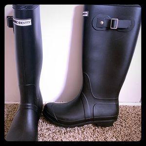 Exotic Identity Waterproof Rain Boots